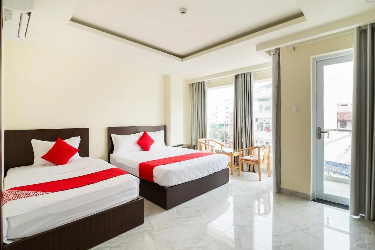 Oyo 176 374 Hotel Να Τρανγκ