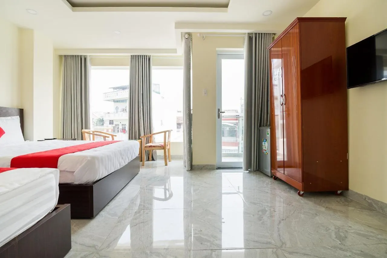Oyo 176 374 Hotel Να Τρανγκ