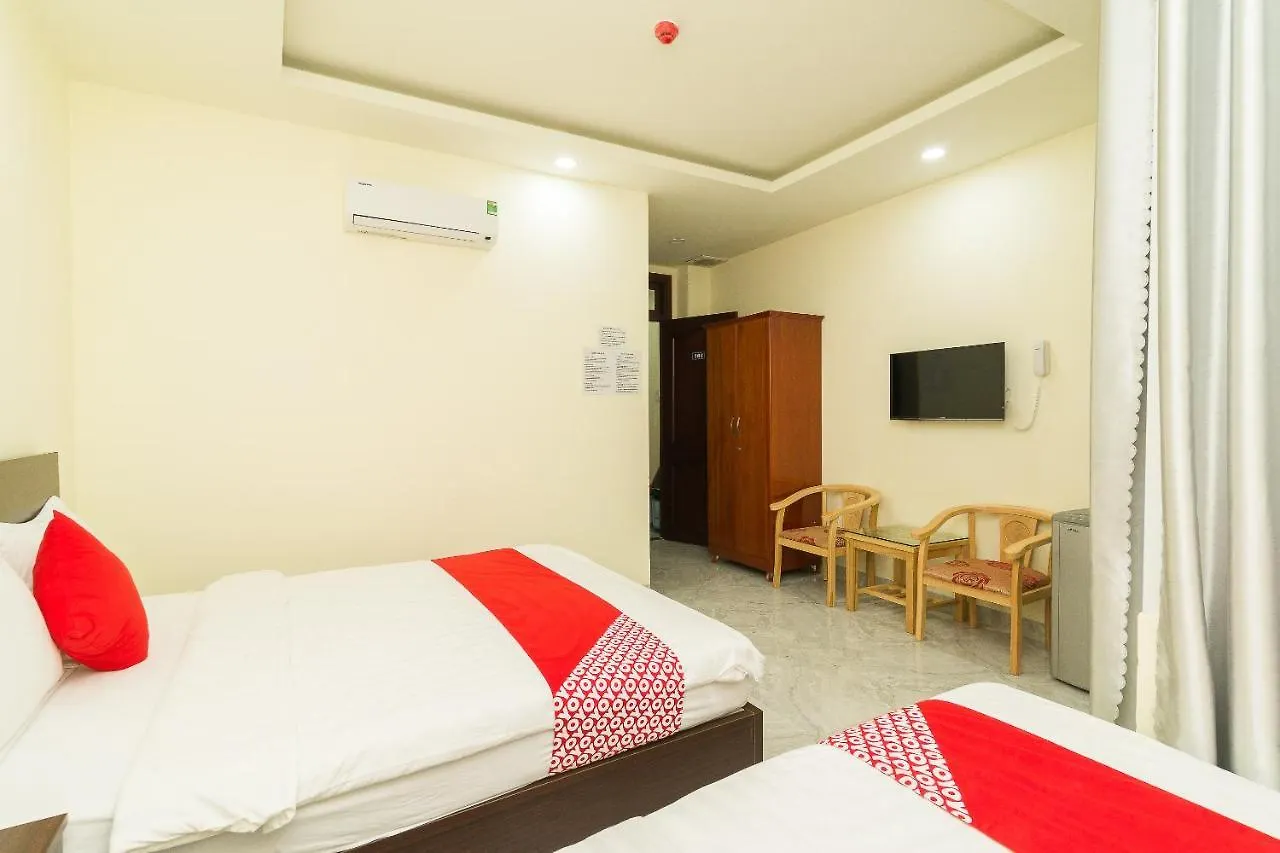 Oyo 176 374 Hotel Να Τρανγκ